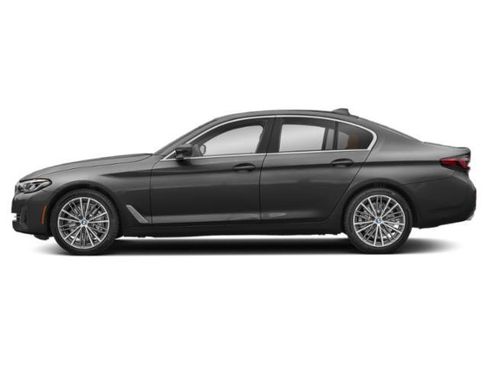 Used 2023 BMW 530i w/ M Sport Package RWD image 3
