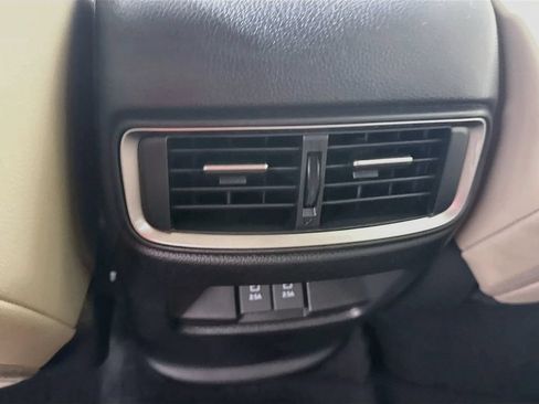 Used 2018 Honda CR-V Touring image 23