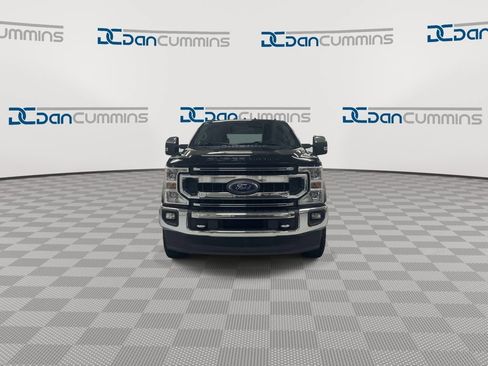 Used 2020 Ford F350 XLT w/ XLT Premium Package AWD/4WD image 3