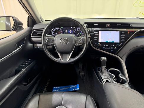Used 2020 Toyota Camry XLE w/ Navigation Package image 26