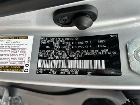 Used 2020 Toyota 4Runner SR5 image 35