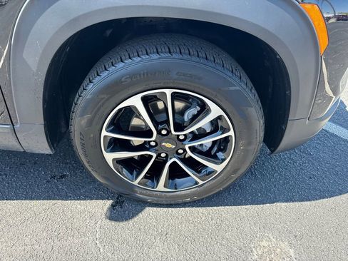 Used 2025 Chevrolet TrailBlazer LT image 13