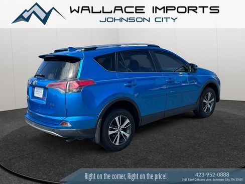 Used 2017 Toyota RAV4 XLE FWD image 5