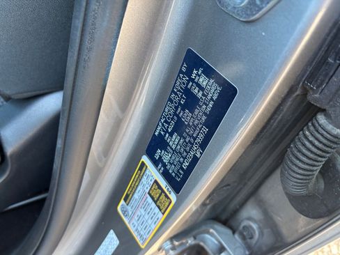 Used 2025 Kia Soul LX w/ LX Technology Package FWD image 28