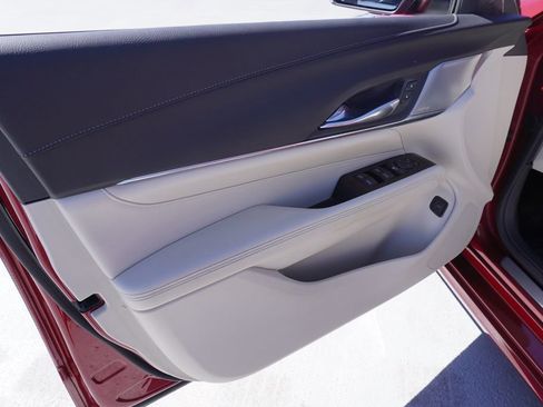 Certified 2023 Cadillac CT4 Luxury w/ Sun And Sound Package image 15