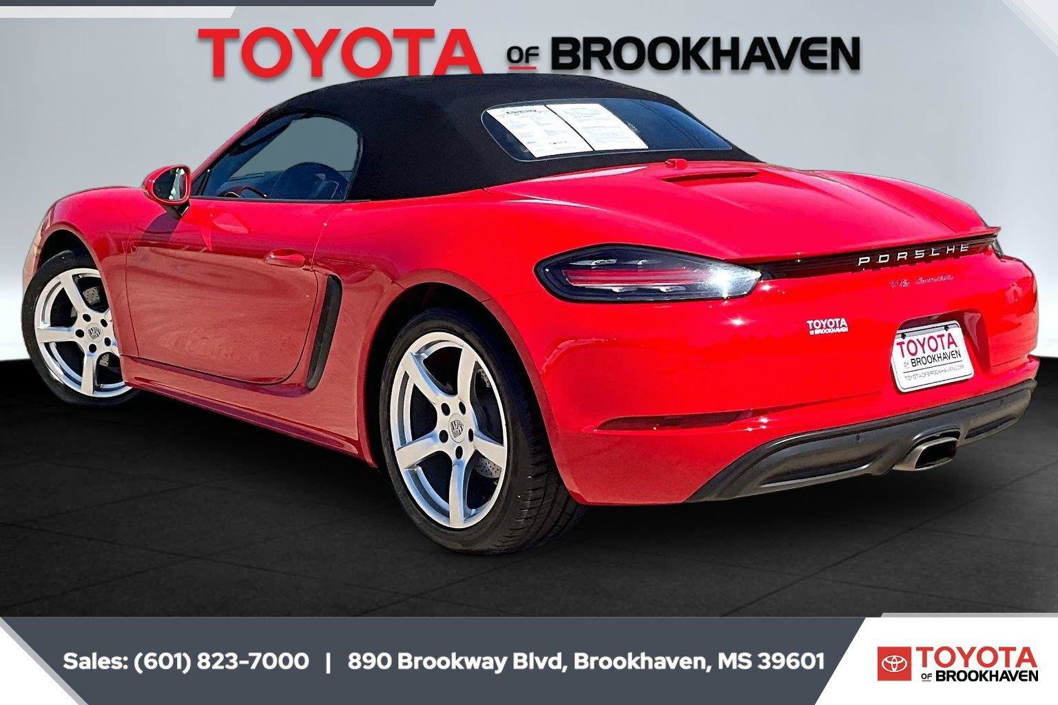 Used 2023 Porsche 718 Boxster RWD image 2