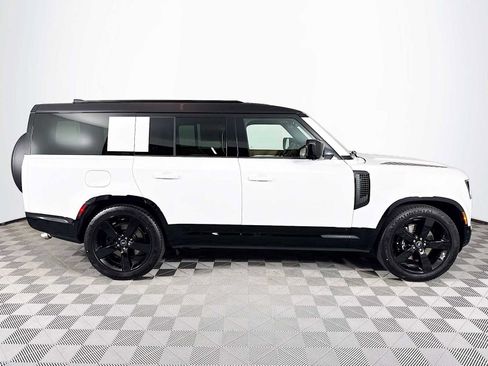 New 2025 Land Rover Defender 130 V8 image 4