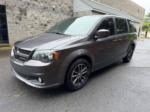 Used 2019 Dodge Grand Caravan GT FWD image 3