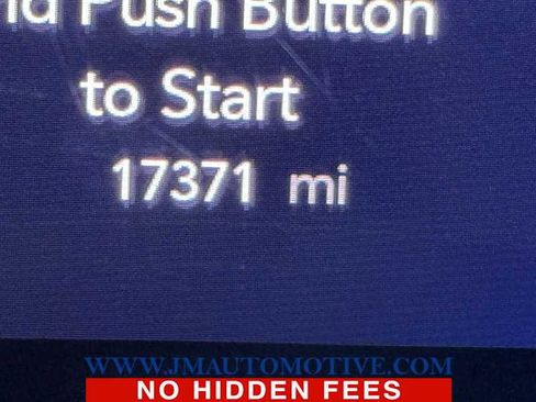 Used 2021 Chrysler Pacifica Touring-L image 24