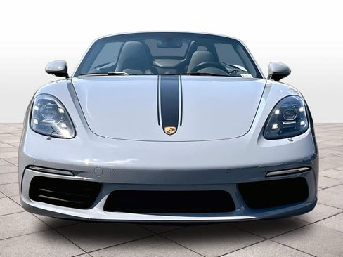 Used 2024 Porsche 718 Boxster RWD image 3