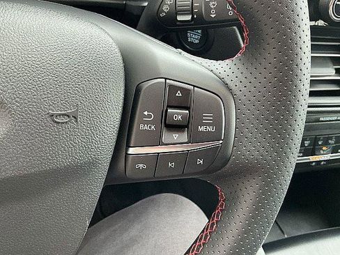 Used 2025 Ford Escape ST-Line AWD/4WD image 28