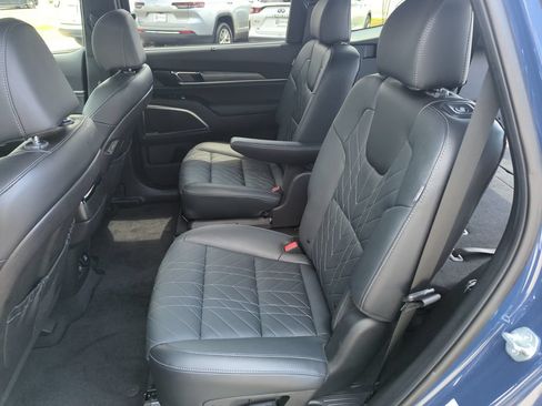 Used 2024 Kia Telluride SX Prestige X-Line AWD/4WD image 31