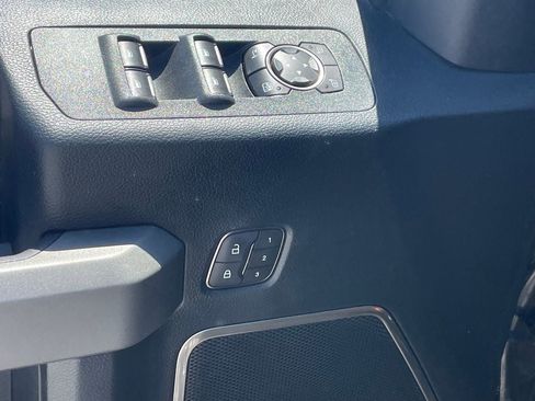 Used 2018 Ford F150 Raptor w/ Equipment Group 802A Luxury image 5