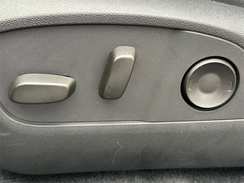 New 2026 Chevrolet Equinox EV LT image 22