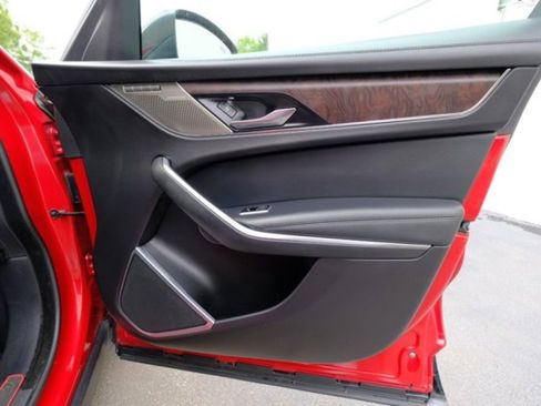 Used 2021 Jaguar F-PACE S image 18