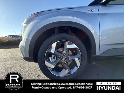 New 2026 Hyundai Venue SEL image 11