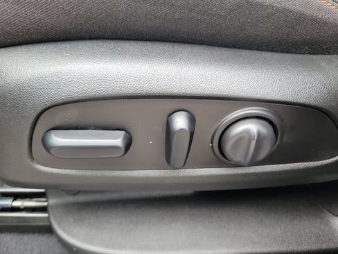 Certified 2021 Chevrolet Equinox LT FWD image 22