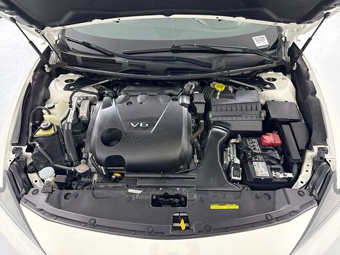 Used 2022 Nissan Maxima SR w/ Sport Mat Group FWD image 29