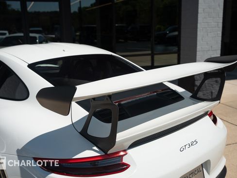 Used 2019 Porsche 911 GT3 RS RWD image 18