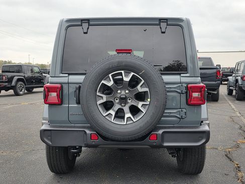 New 2026 Jeep Wrangler Unlimited Sahara AWD/4WD image 6