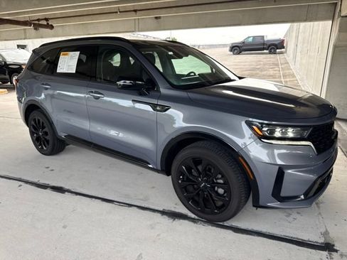 Used 2023 Kia Sorento SX FWD image 17