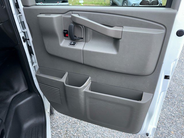 Used 2025 Chevrolet Express 2500 w/ Driver Convenience Package RWD image 33