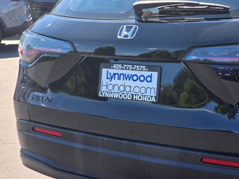 Certified 2023 Honda HR-V LX image 12