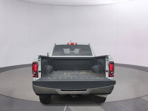 Used 2025 RAM 2500 Big Horn AWD/4WD image 27