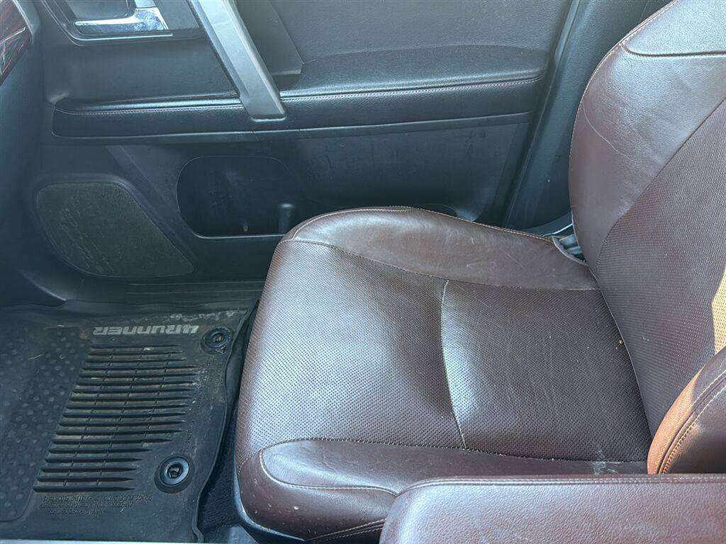 Used 2017 Toyota 4Runner Limited AWD/4WD image 7