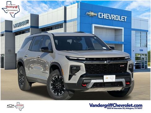 New 2026 Chevrolet Traverse Z71 w/ Enhanced Driving Package image 1