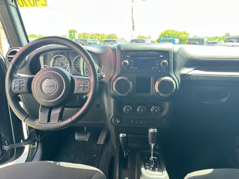Used 2017 Jeep Wrangler Sport w/ Connectivity Group image 23