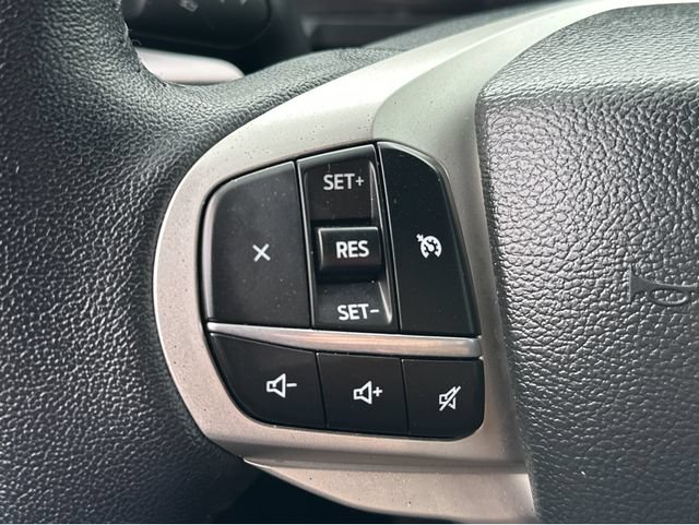 Used 2023 Ford Explorer XLT RWD image 28