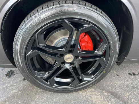 Used 2015 Dodge Challenger R/T w/ Quick Order Package 22B R/T image 8