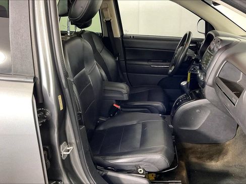 Used 2013 Jeep Compass Limited w/ Sun/Sound Group FWD image 10