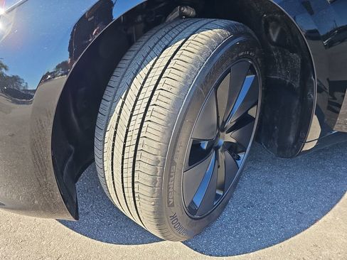 Used 2025 Tesla Model 3 Long Range image 36