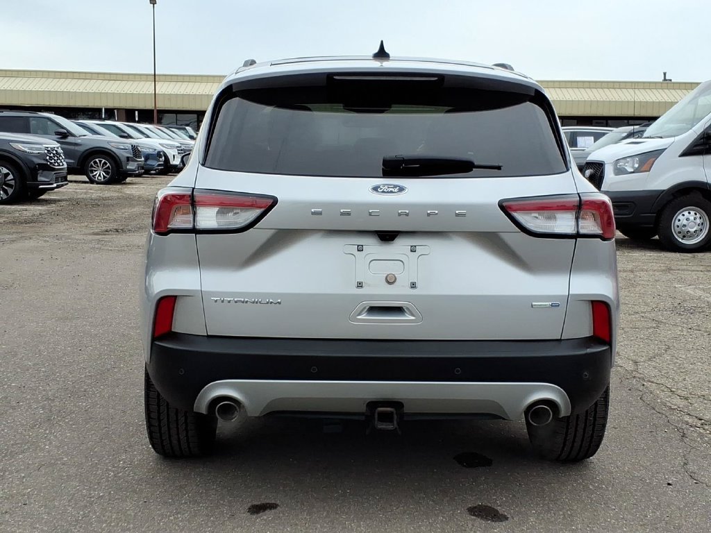 Certified 2020 Ford Escape Titanium AWD/4WD image 4