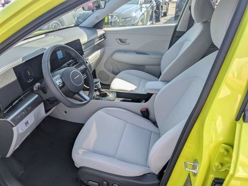 Certified 2025 Hyundai Kona SEL AWD/4WD image 13