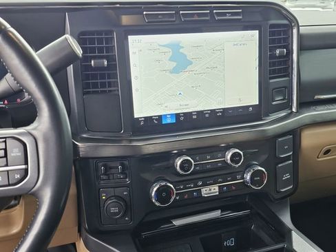 Used 2023 Ford F250 Lariat w/ Chrome Package image 9