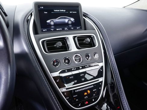 Used 2019 Aston Martin DB11 Coupe RWD image 28