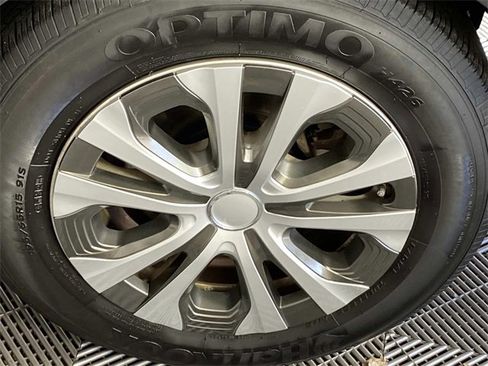 Used 2017 Toyota Prius Prime Plus image 25