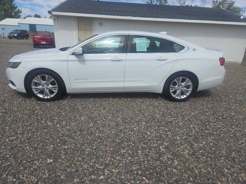 Used 2015 Chevrolet Impala LT w/ Convenience Package FWD image 2