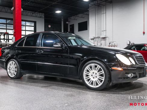 Used 2007 Mercedes-Benz E 550 Sedan image 7