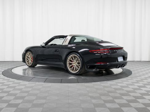 Certified 2019 Porsche 911 Targa 4 GTS image 3
