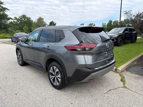 Used 2022 Nissan Rogue SV AWD/4WD image 7