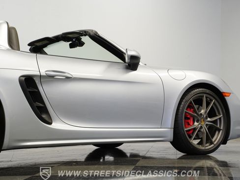 Used 2017 Porsche 718 Boxster S RWD image 28