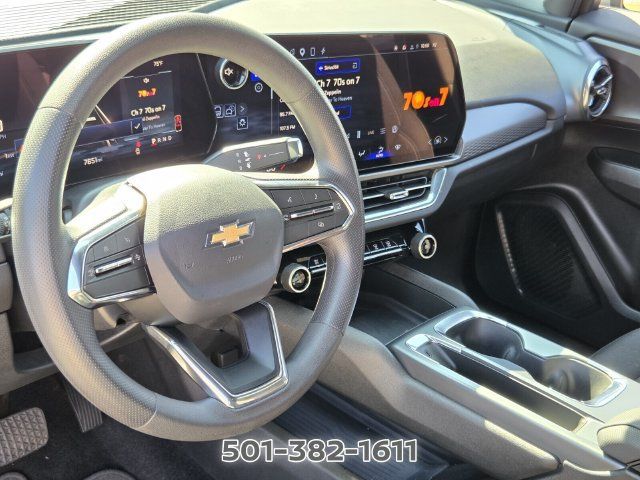 Used 2025 Chevrolet Equinox EV LT FWD image 8