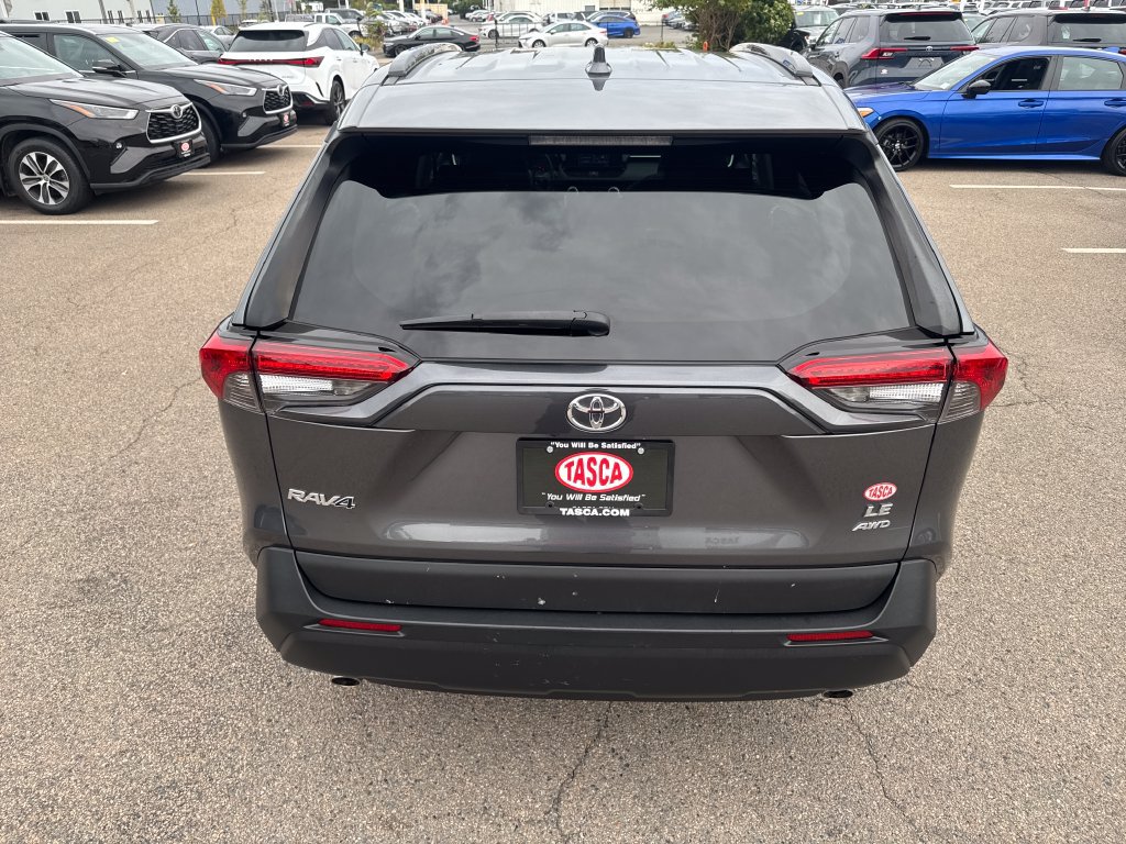 Used 2021 Toyota RAV4 LE AWD/4WD image 6