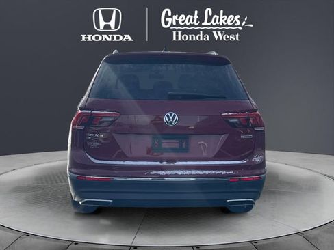 Used 2020 Volkswagen Tiguan SE w/ Panoramic Sunroof Package image 4
