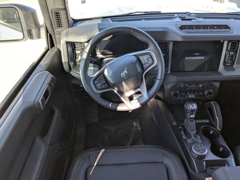 New 2025 Ford Bronco Badlands w/ Sasquatch Package image 14