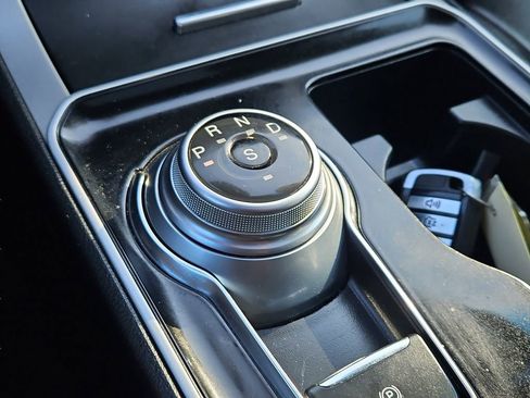 Used 2020 Ford Edge SEL w/ Convenience Package image 32